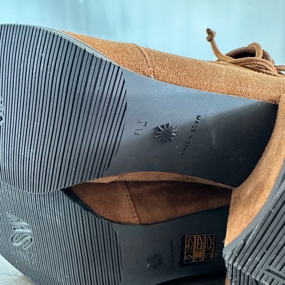 Brand New Stuart Weitzman Tieland Boots - Picture 6 of 6